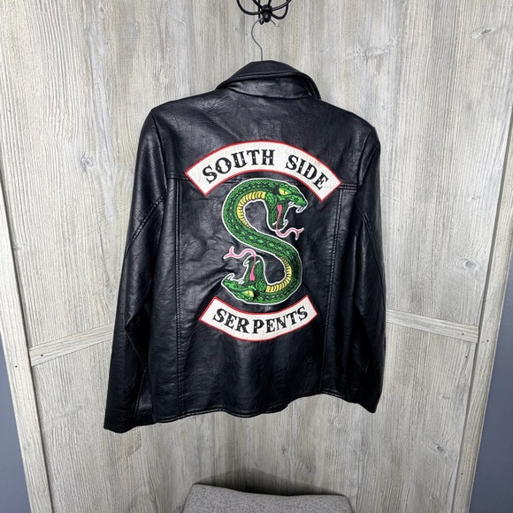 Riverdale Southside Serpents Black Faux Leather Jacket - Picture 2 of 7